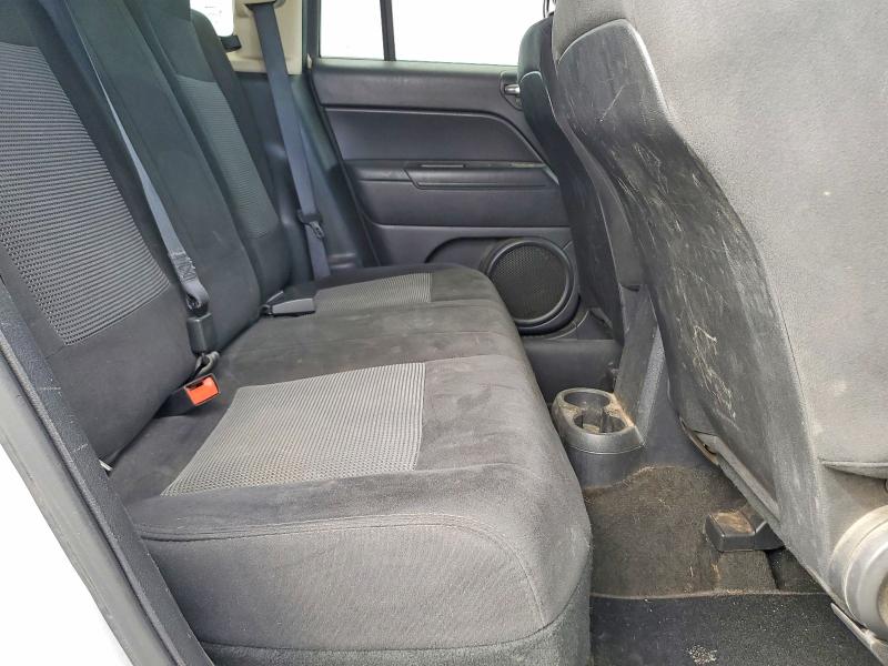 53892866 :رقم المزاد ، 1C4NJCBB8GD506570 vin ، 2016 Jeep Compass مزاد بيع