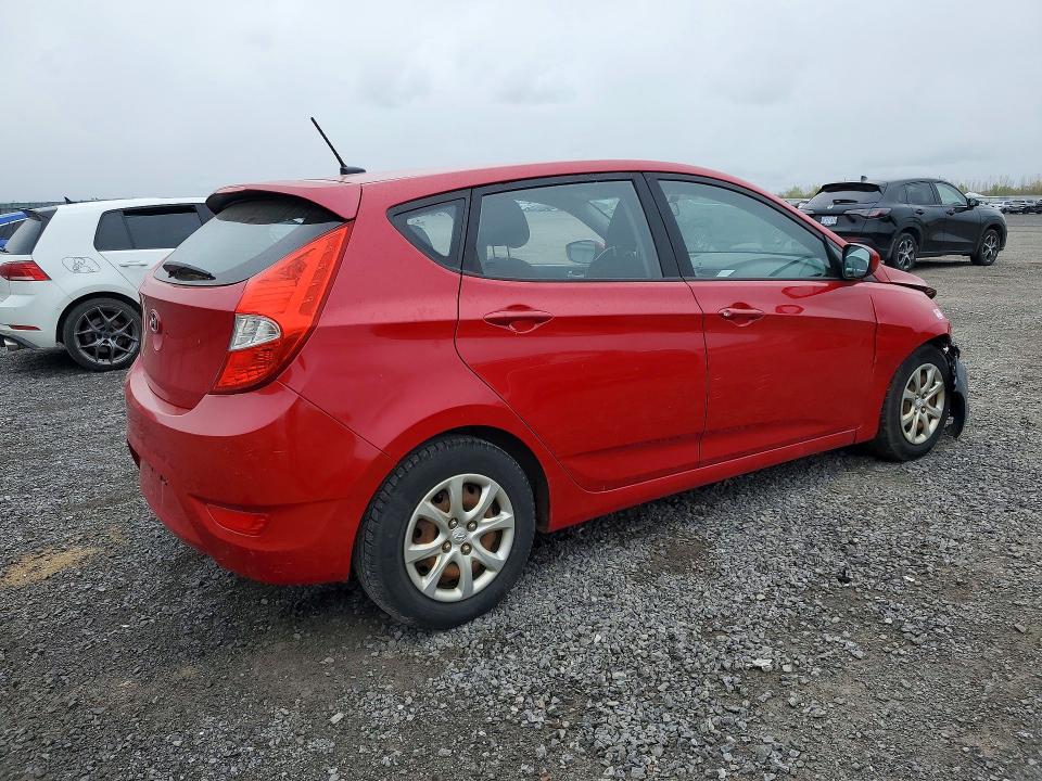 52471156 :رقم المزاد ، KMHCT5AE9DU123169 vin ، 2013 Hyundai Accent مزاد بيع