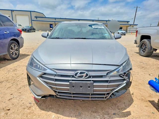 2020 Hyundai Elantra მანქანა იყიდება აუქციონზე, vin: 5NPD84LF8LH632379, აუქციონის ნომერი: 52252776