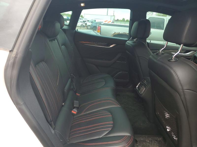 53432156 :رقم المزاد ، ZN661XUL4LX349869 vin ، 2020 Maserati Levante مزاد بيع