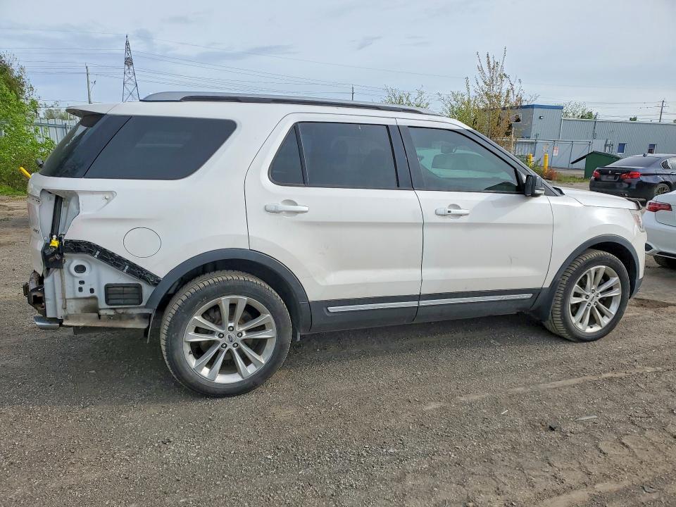 53821526 :رقم المزاد ، 1FM5K8D8XJGB14249 vin ، 2018 Ford Explorer مزاد بيع