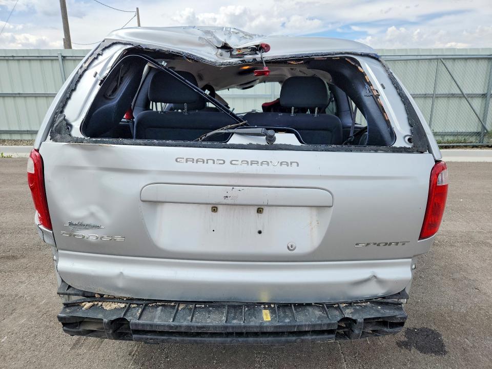 52863816 :رقم المزاد ، 2B4GP44352R658909 vin ، 2002 Dodge Grand Caravan مزاد بيع