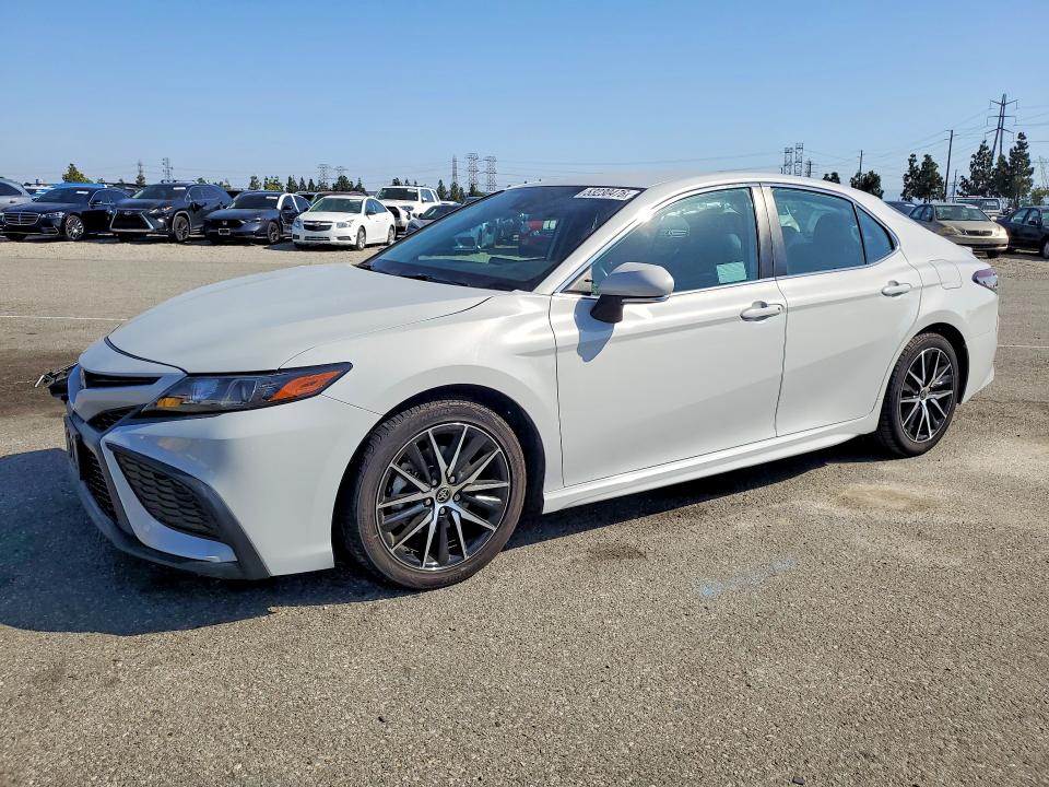Продажа на аукционе авто 2024 Toyota Camry, vin: 4T1G11AK6RU194522, номер лота: 53230476