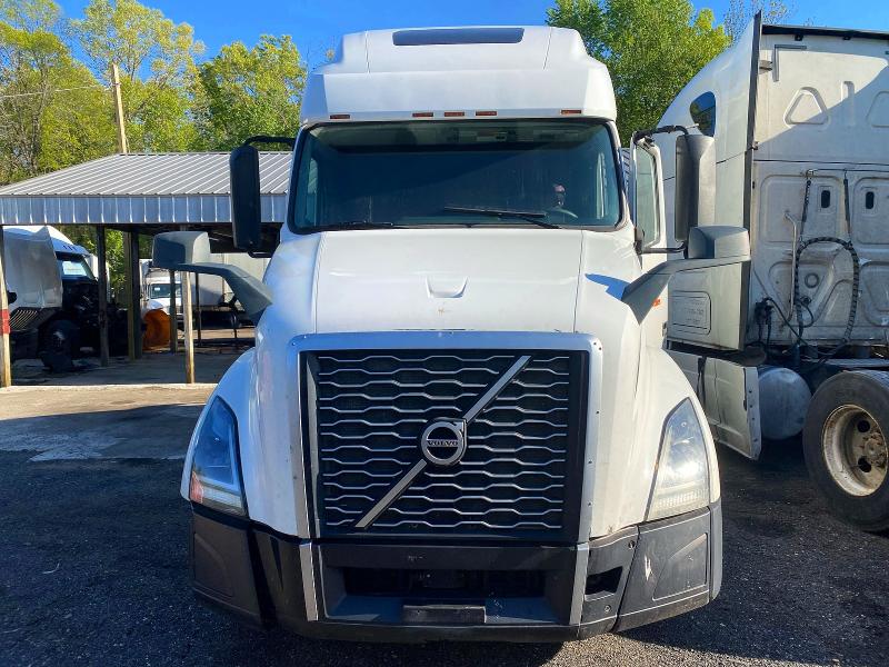 52418026 :رقم المزاد ، 4V4NC9EH7KN213926 vin ، 2019 Volvo Vn مزاد بيع