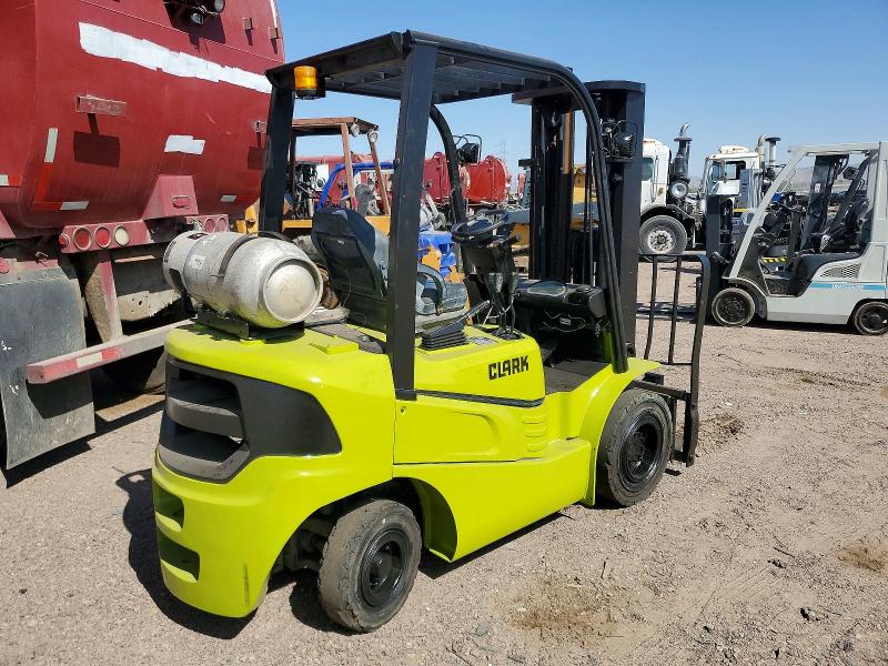 55041176 :رقم المزاد ، 55041176 vin ، 2022 Clark Forklift Gts25 مزاد بيع