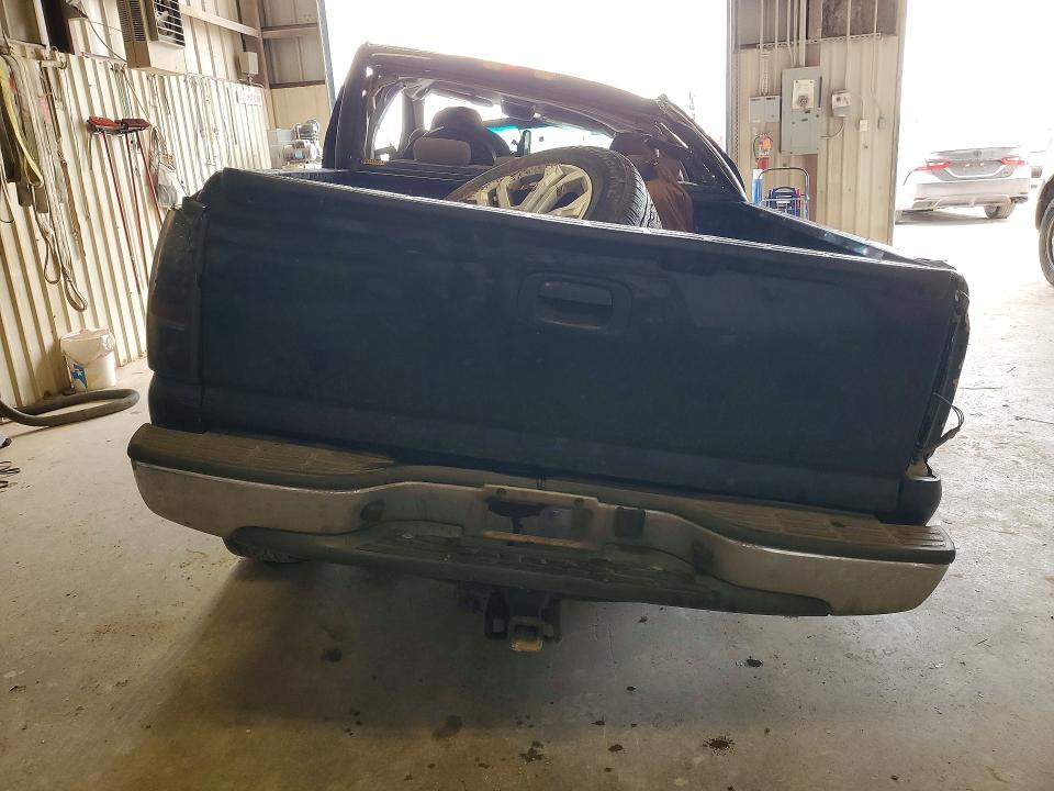 Продажа на аукционе авто 2006 Chevrolet Silverado, vin: 2GCEC13V061225493, номер лота: 52046386