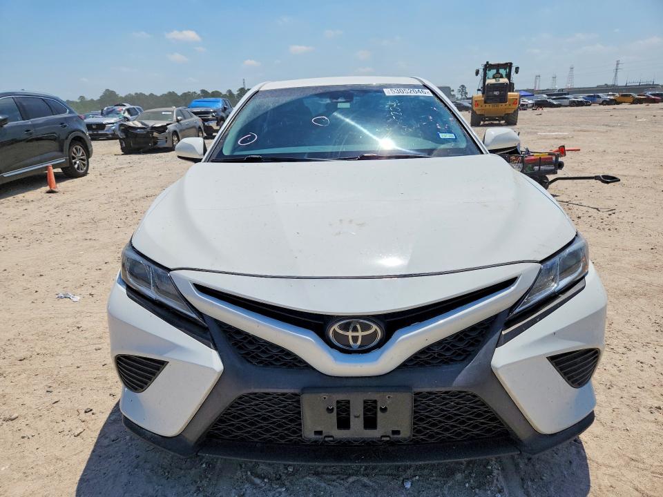 Продажа на аукционе авто 2018 Toyota Camry, vin: 4T1B11HK6JU675875, номер лота: 53052046