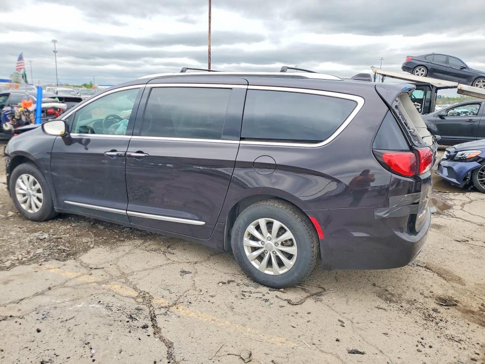 54162016 :رقم المزاد ، 2C4RC1BG0KR549043 vin ، 2019 Chrysler Pacifica مزاد بيع