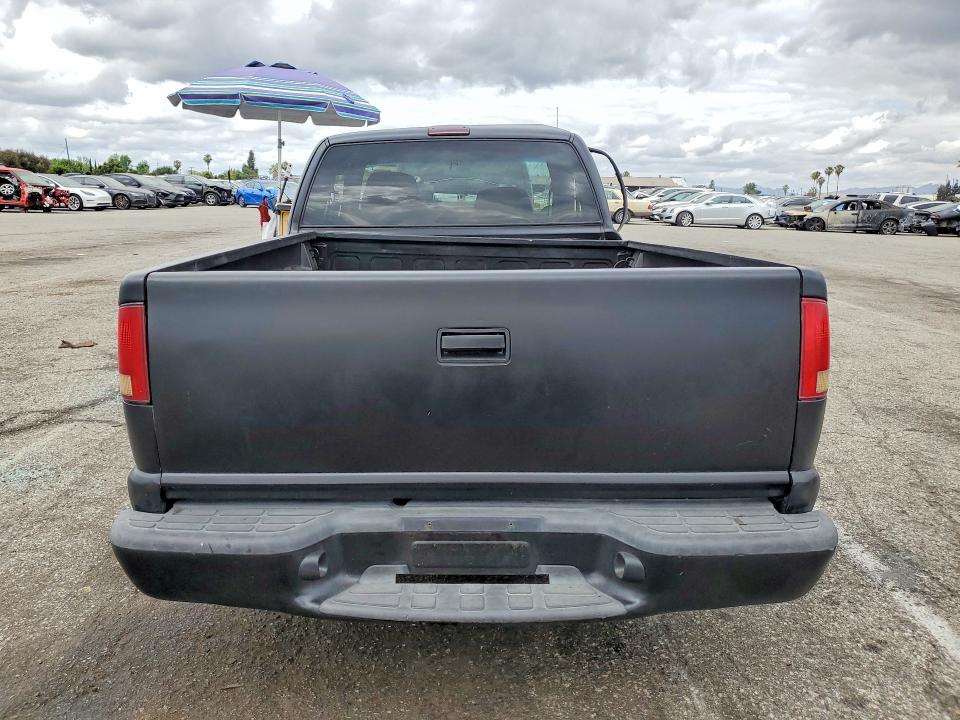 55451496 :رقم المزاد ، 1GCCS1958Y8305335 vin ، 2000 Chevrolet S Truck مزاد بيع