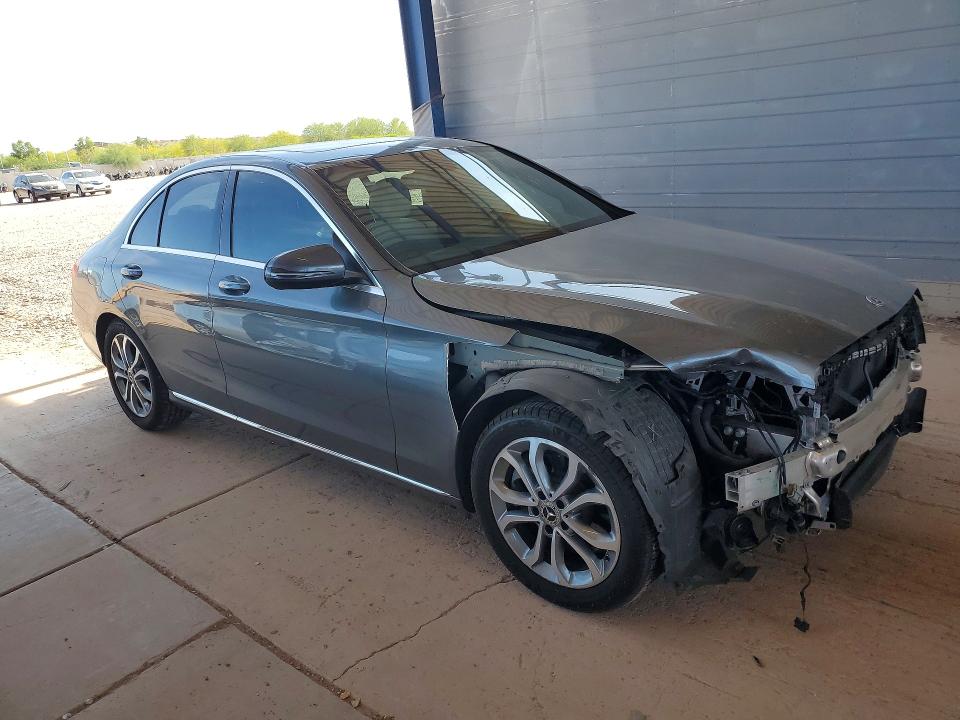 2018 Mercedes-benz C მანქანა იყიდება აუქციონზე, vin: 55SWF4JB3JU247496, აუქციონის ნომერი: 54853056