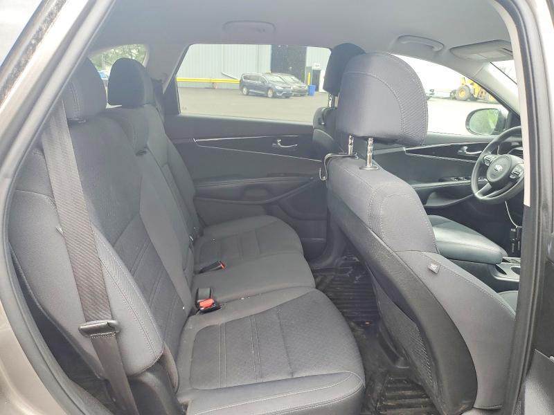 2017 Kia Sorento მანქანა იყიდება აუქციონზე, vin: 5XYPGDA55HG293122, აუქციონის ნომერი: 52752396
