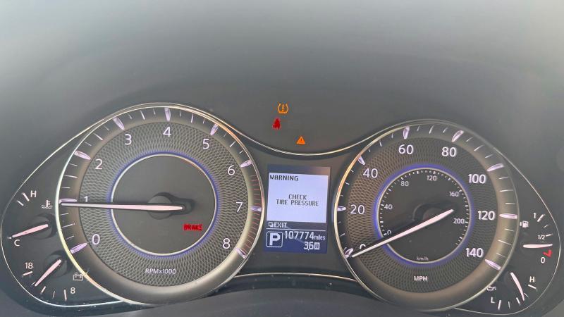 55564386 :رقم المزاد ، JN8AZ2NE9H9154342 vin ، 2017 Infiniti Qx80 مزاد بيع