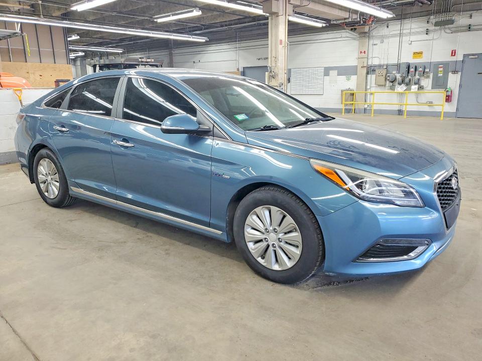 Продажа на аукционе авто 2016 Hyundai Sonata Hybrid, vin: KMHE24L14GA015595, номер лота: 53771386