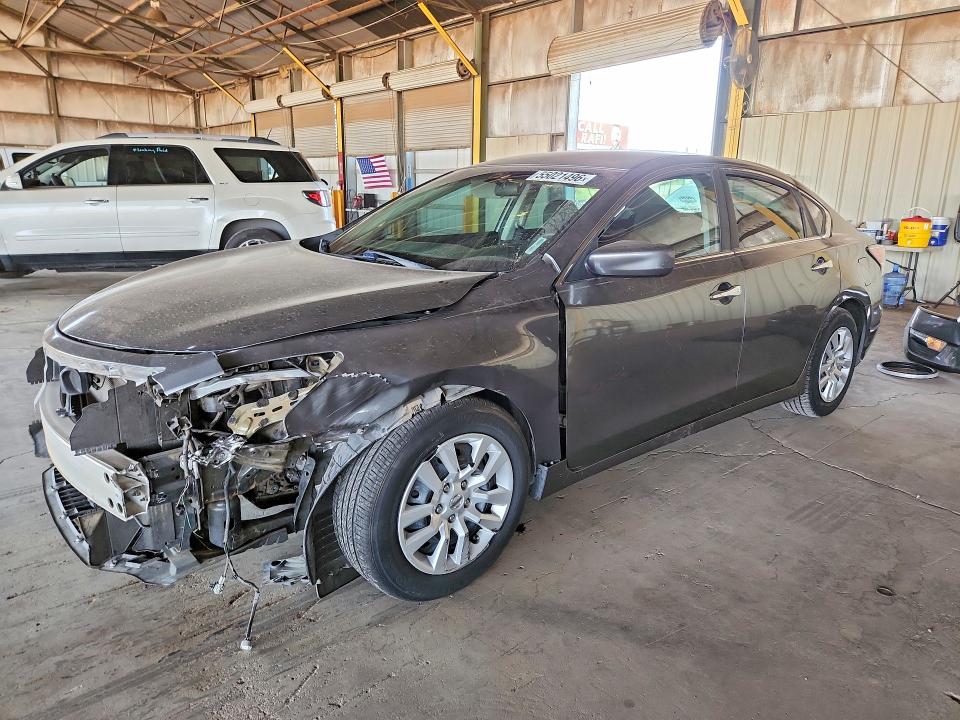 2015 Nissan Altima მანქანა იყიდება აუქციონზე, vin: 1N4AL3AP6FN899652, აუქციონის ნომერი: 55021496