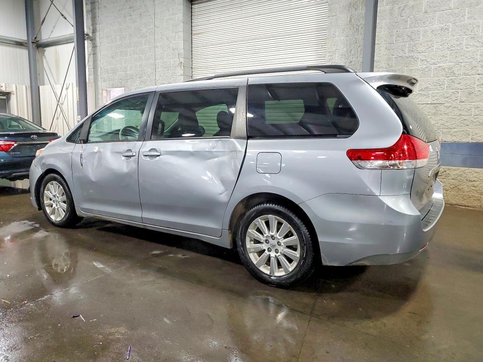 Aukcja sprzedaży 2011 Toyota Sienna, vin: 5TDJK3DC3BS027455, numer aukcji: 54406206