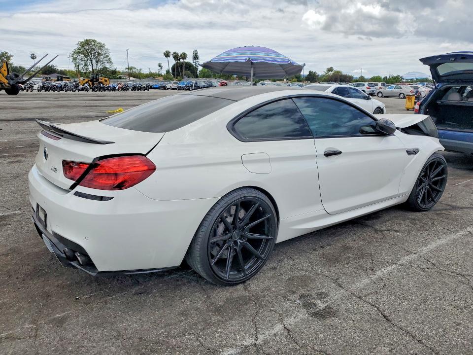 2013 Bmw M6 მანქანა იყიდება აუქციონზე, vin: WBSLX9C53DC968675, აუქციონის ნომერი: 52007226