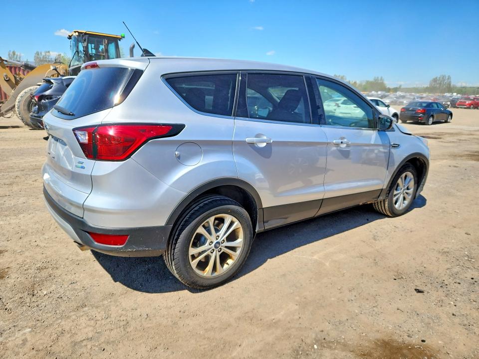 Продажа на аукционе авто 2019 Ford Escape, vin: 1FMCU9GDXKUB15713, номер лота: 55235336