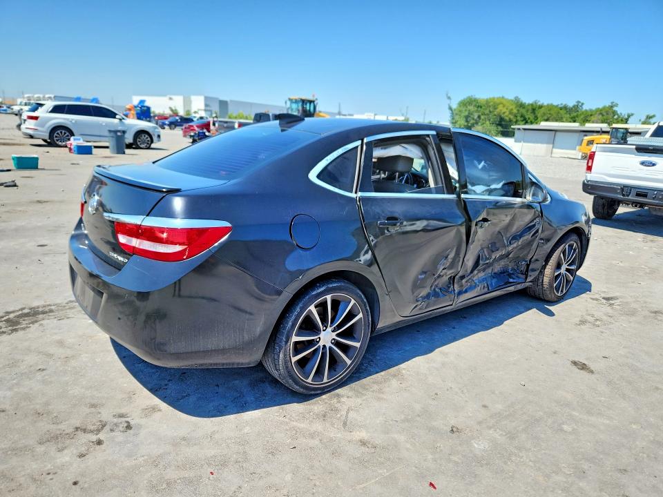 53597606 :رقم المزاد ، 1G4PR5SK8H4114232 vin ، 2017 Buick Verano مزاد بيع