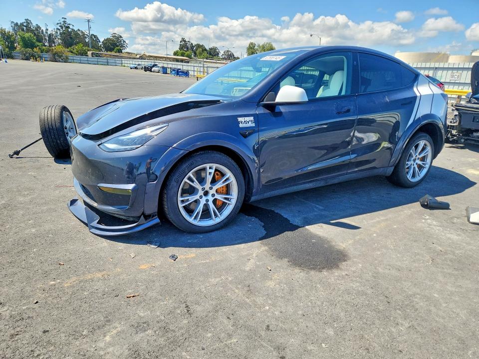Продаж на аукціоні авто 2024 Tesla Model Y, vin: 7SAYGDEE0RF005209, номер лоту: 52556146