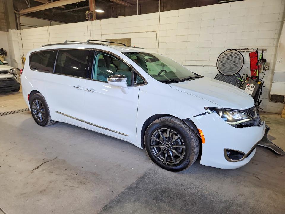Продажа на аукционе авто 2017 Chrysler Pacifica, vin: 2C4RC1GG6HR506859, номер лота: 54551816