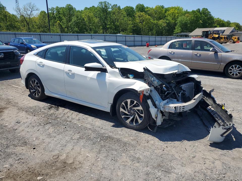 Продажа на аукционе авто 2018 Honda Civic, vin: 19XFC2F79JE016742, номер лота: 52156466