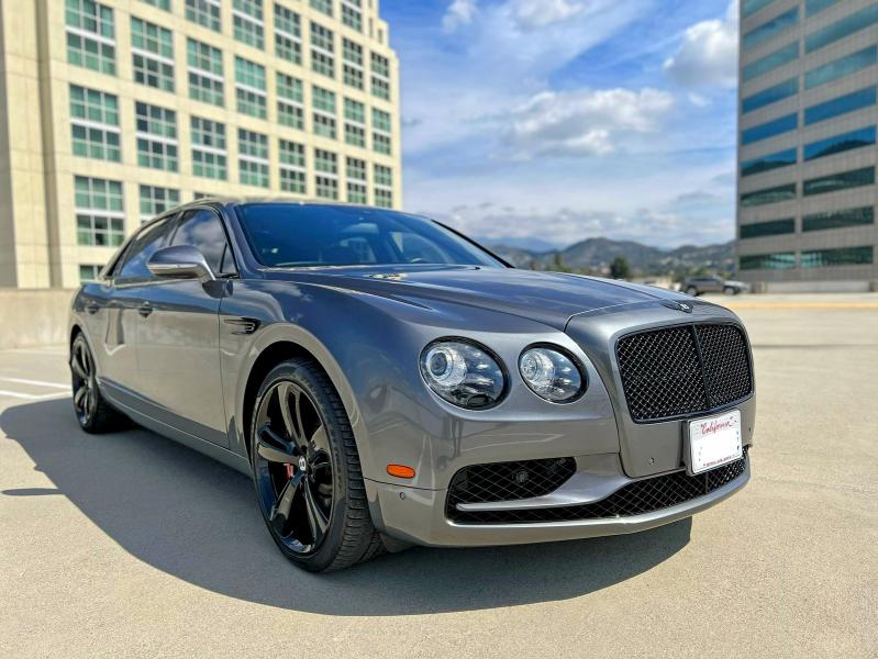 Продаж на аукціоні авто 2018 Bentley Flying Spur, vin: SCBEJ9ZA7JC067796, номер лоту: 54466796
