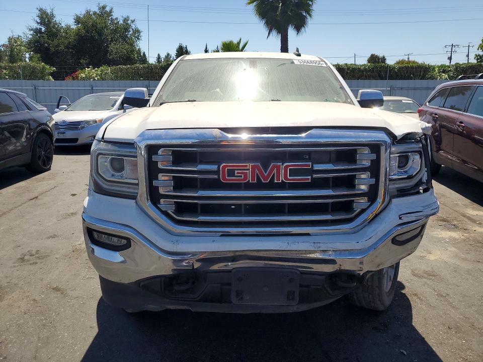 53668956 :رقم المزاد ، 3GTU2NEC1JG147792 vin ، 2018 Gmc Sierra مزاد بيع
