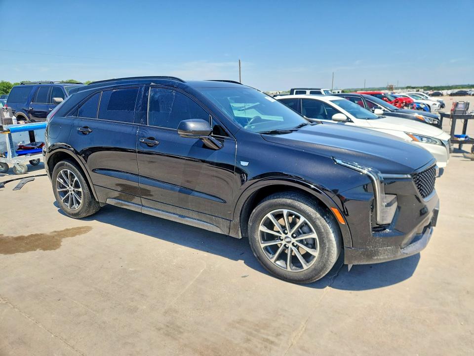 53773076 :رقم المزاد ، 1GYFZER49RF111413 vin ، 2024 Cadillac Xt4 مزاد بيع