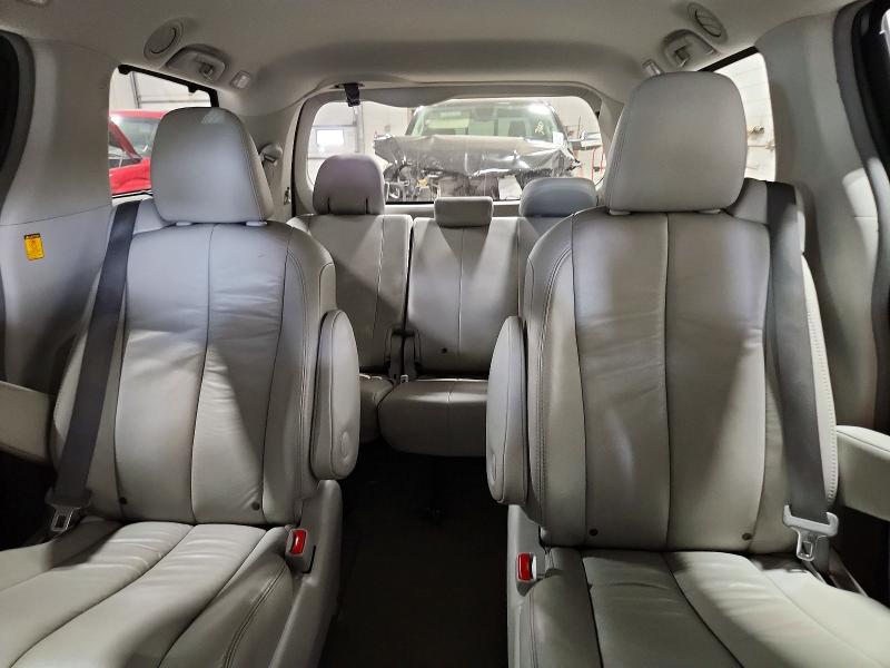55381986 :رقم المزاد ، 5TDDK3DC1DS065475 vin ، 2013 Toyota Sienna مزاد بيع
