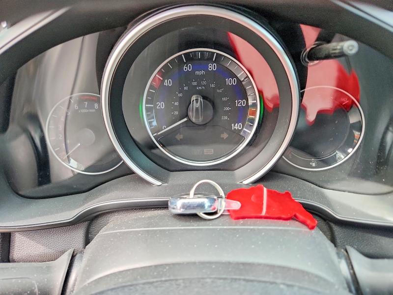 54425526 :رقم المزاد ، 3HGGK5H81FM775804 vin ، 2015 Honda Fit مزاد بيع