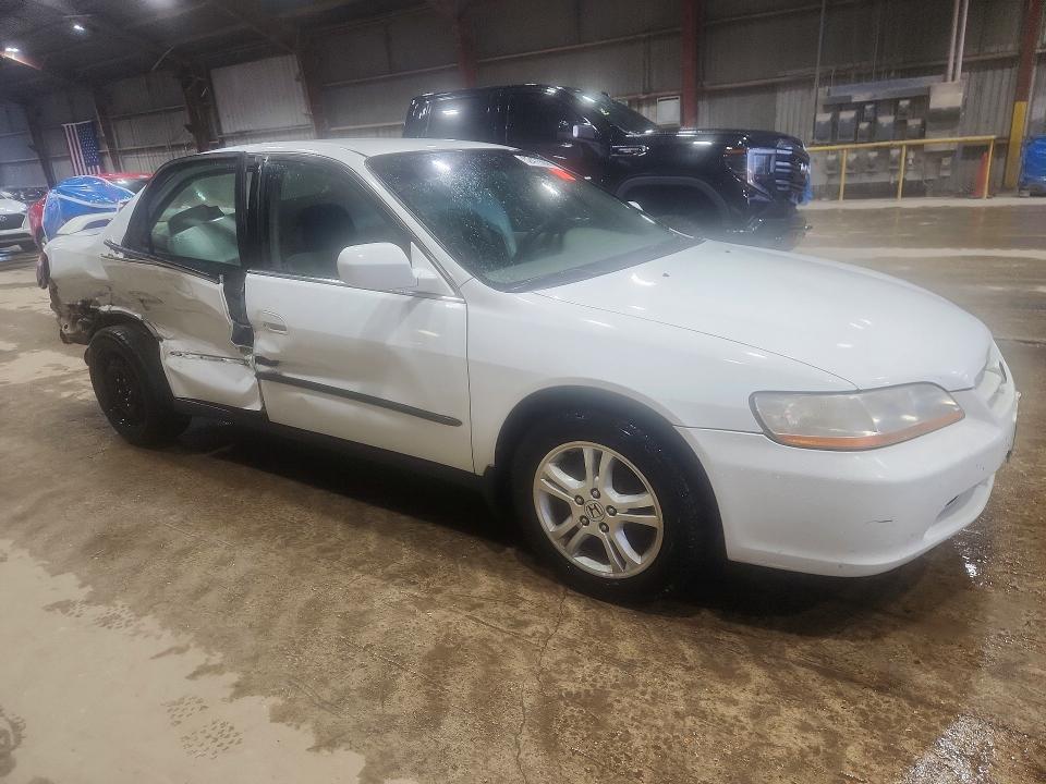 52479846 :رقم المزاد ، 1HGCG1647YA095477 vin ، 2000 Honda Accord مزاد بيع
