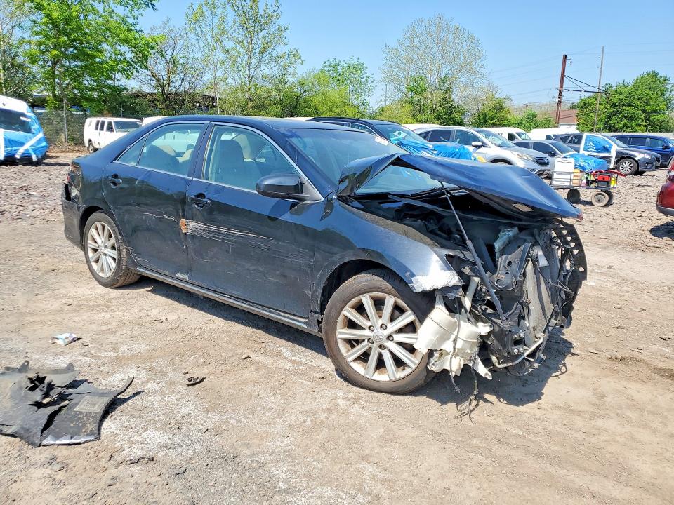 2014 Toyota Camry მანქანა იყიდება აუქციონზე, vin: 4T1BK1FK4EU024797, აუქციონის ნომერი: 53979096