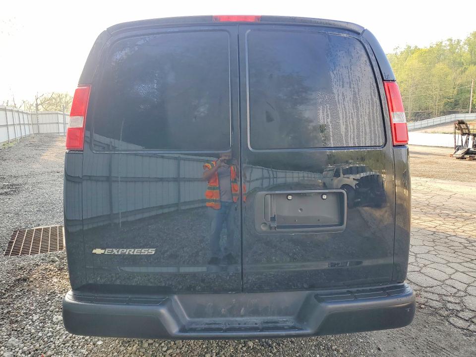 Aukcja sprzedaży 2024 Chev Express 2500, vin: 1GCWGAFP2R1251903, numer aukcji: 51261026