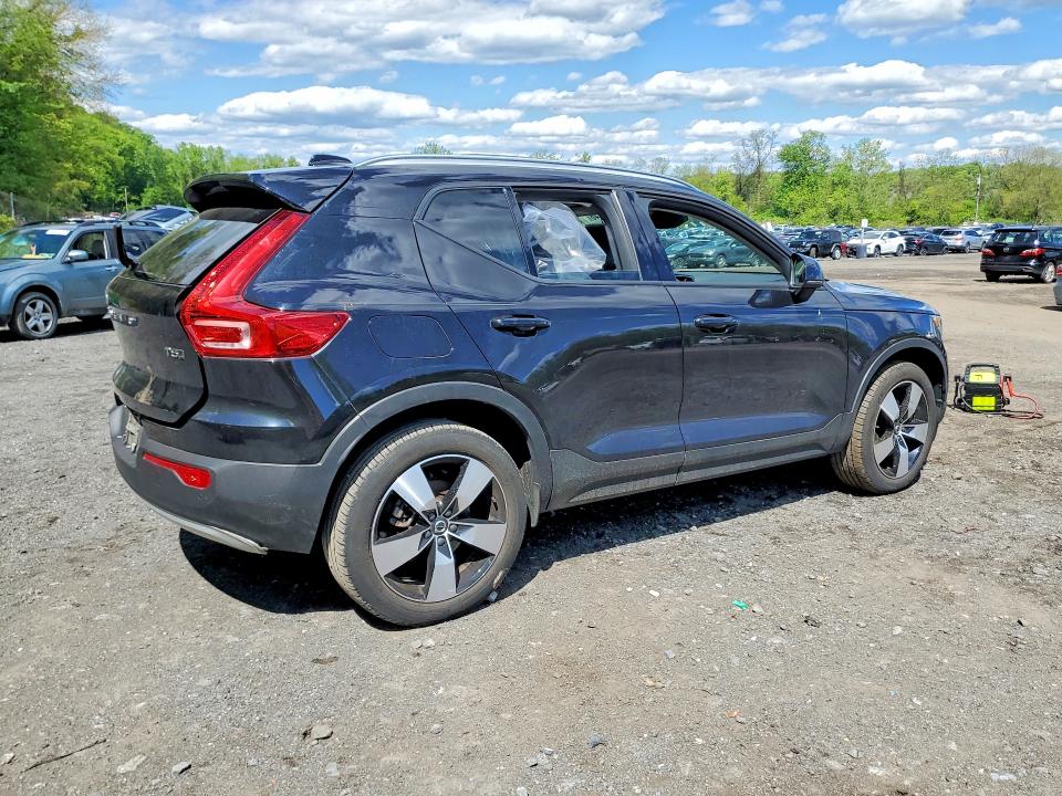 Продаж на аукціоні авто 2022 Volvo Xc40, vin: YV4162UKXN2739251, номер лоту: 51193146