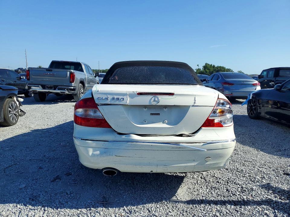 2008 Mercedes-benz Clk მანქანა იყიდება აუქციონზე, vin: WDBTK56F28F253246, აუქციონის ნომერი: 53935216