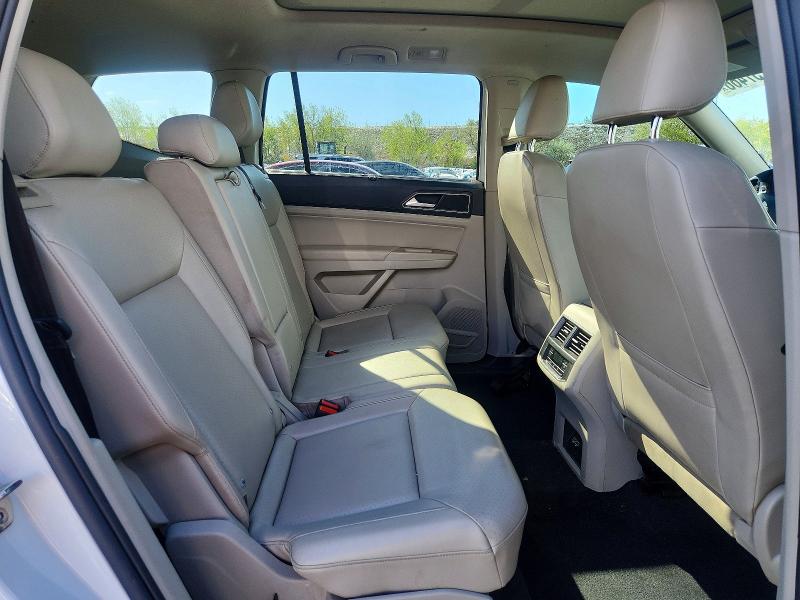 52757466 :رقم المزاد ، 1V2RR2CA5JC545333 vin ، 2018 Volkswagen Atlas مزاد بيع