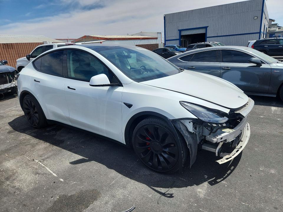 54629046 :رقم المزاد ، 7SAYGDEF1NF456541 vin ، 2022 Tesla Model Y مزاد بيع