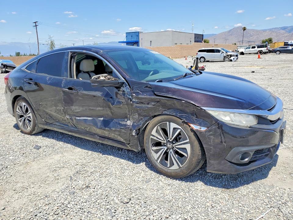 55379626 :رقم المزاد ، 2HGFC1F34HH644702 vin ، 2017 Honda Civic مزاد بيع