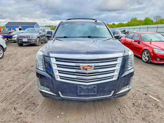 53612736 :رقم المزاد ، 1GYS4DKJ5HR303870 vin ، 2017 Cadillac Escalade مزاد بيع