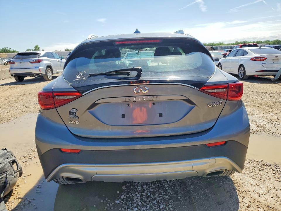 54411066 :رقم المزاد ، SJKCH5CR5JA060412 vin ، 2018 Infiniti Qx30 مزاد بيع