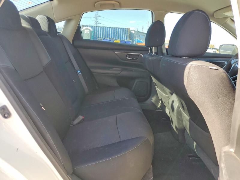 2017 Nissan Altima მანქანა იყიდება აუქციონზე, vin: 1N4AL3AP7HC277608, აუქციონის ნომერი: 54143116