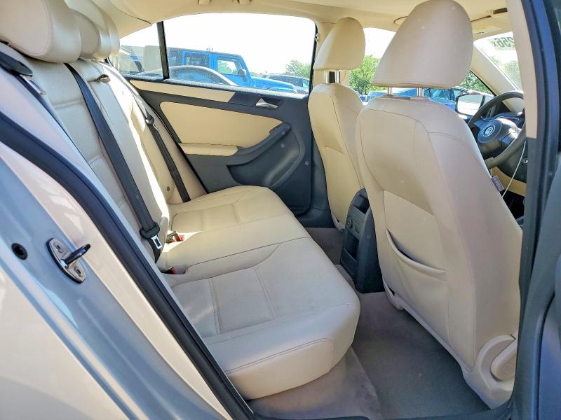 53035256 :رقم المزاد ، 3VWDX7AJ9BM387514 vin ، 2011 Volkswagen Jetta مزاد بيع