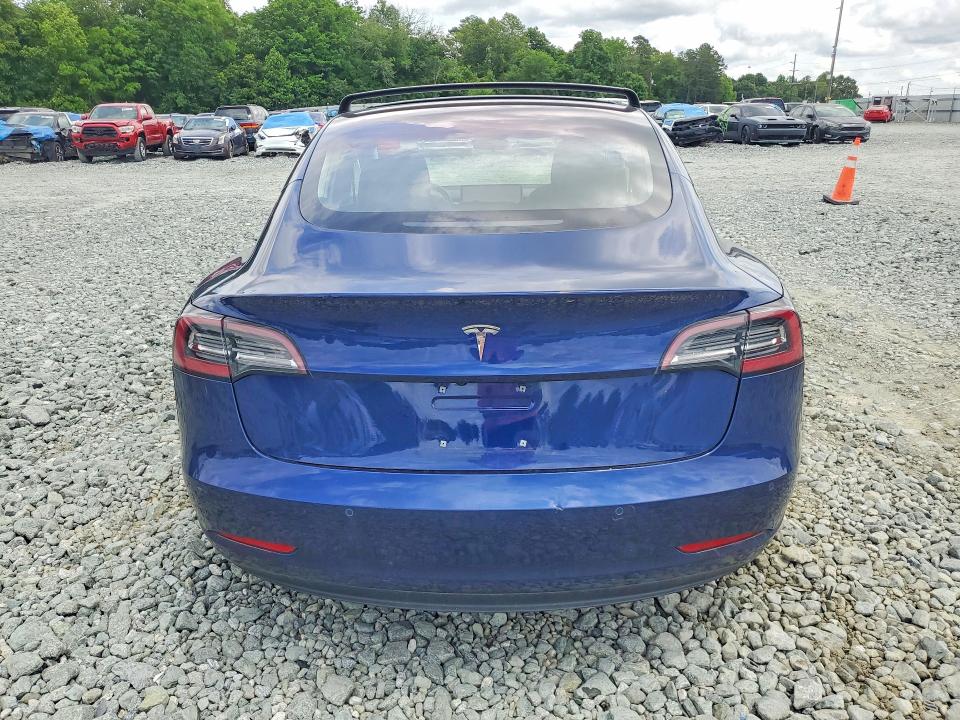 Продажа на аукционе авто 2018 Tesla Model 3, vin: 5YJ3E1EA9JF042823, номер лота: 54553406