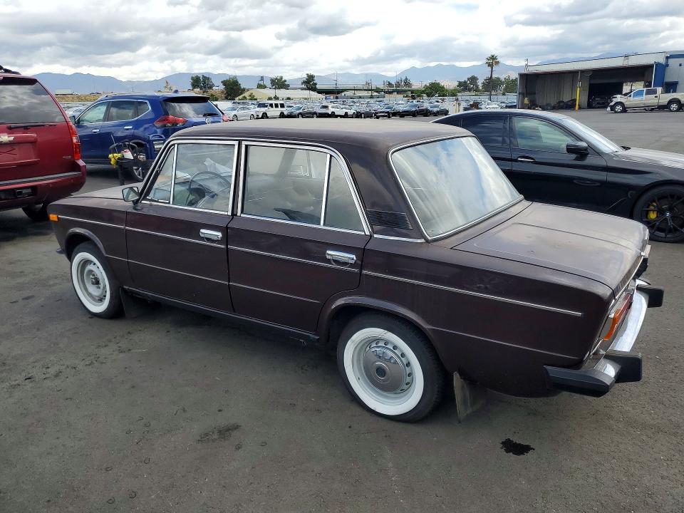 52069086 :رقم المزاد ، XTA210630J2012587 vin ، 1988 Lada Niva مزاد بيع