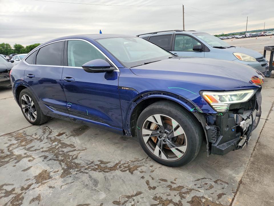 Продажа на аукционе авто 2021 Audi E-tron, vin: WA12AAGE5MB001582, номер лота: 52018686