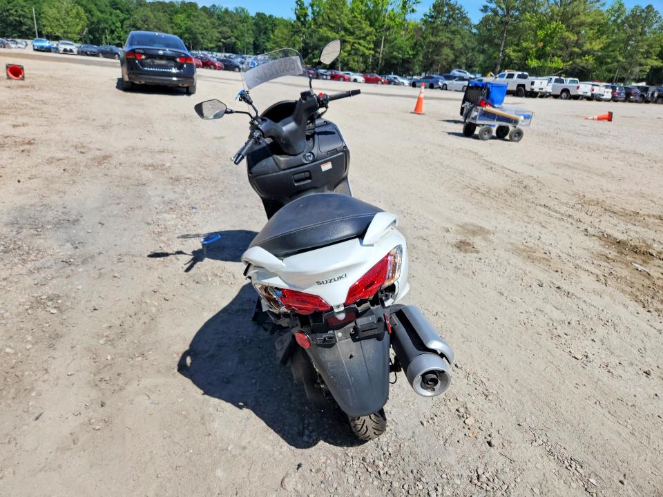 2020 Suzuki Uh200 მანქანა იყიდება აუქციონზე, vin: MLCCH41A2L1600136, აუქციონის ნომერი: 53572176