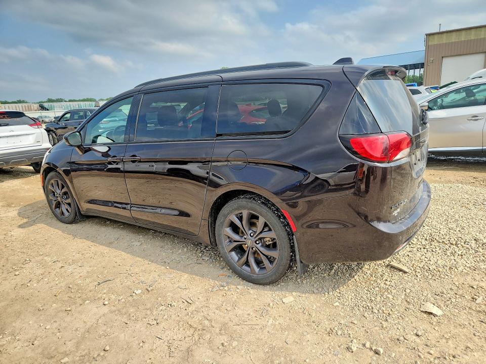 54370866 :رقم المزاد ، 2C4RC1FG0KR574566 vin ، 2019 Chrysler Pacifica مزاد بيع