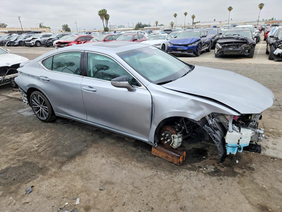 52743126 :رقم المزاد ، 58ADA1C12PU028172 vin ، 2023 Lexus Es 300h مزاد بيع