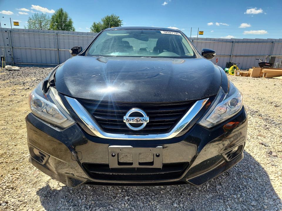 Продаж на аукціоні авто 2018 Nissan Altima, vin: 1N4AL3AP5JC230485, номер лоту: 52927136