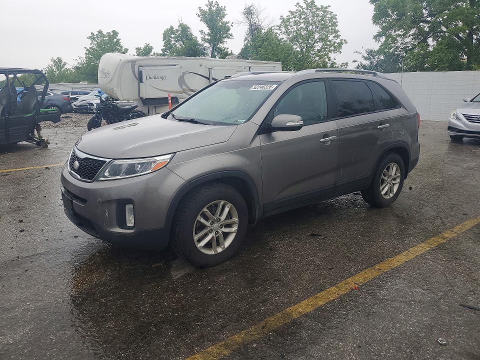 Продажа на аукционе авто 2015 Kia Sorento, vin: 5XYKT4A7XFG557598, номер лота: 52246326
